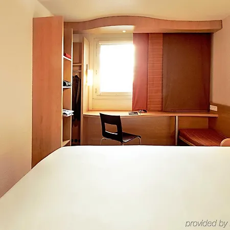 Ibis Centre Bastille Отель 3*
