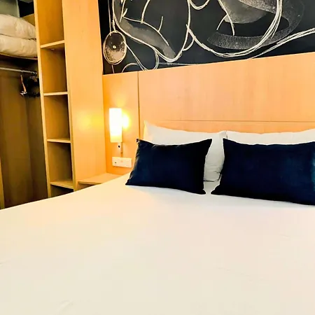 Ibis Centre Bastille 3*