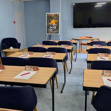 Ibis Centre Bastille 3*