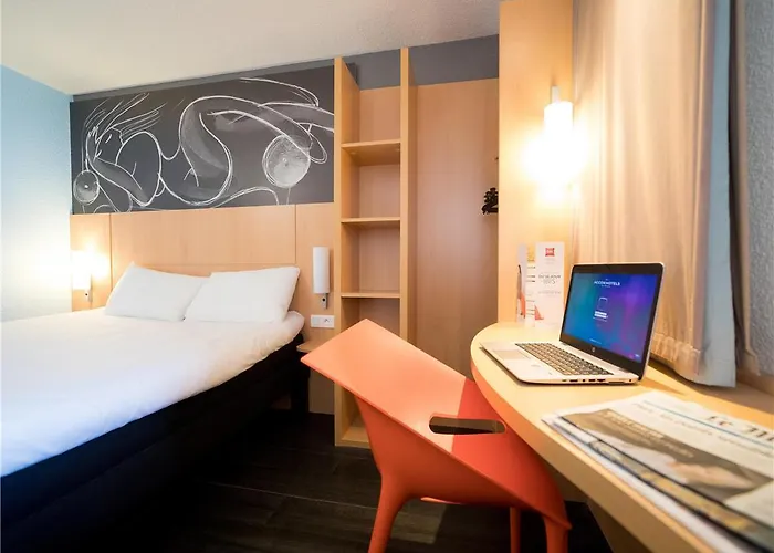Готель Ibis Centre Bastille 3*
