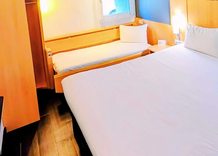 Готель Ibis Centre Bastille 3*