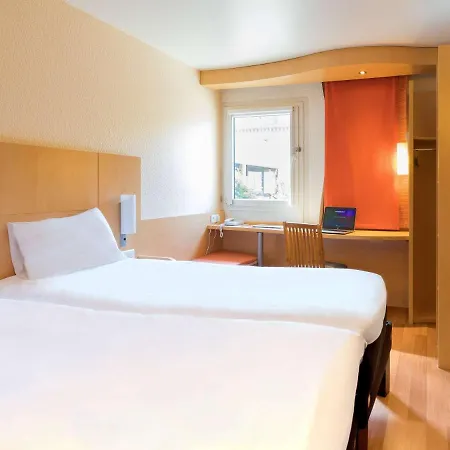Hotel Ibis Centre Bastille 3*